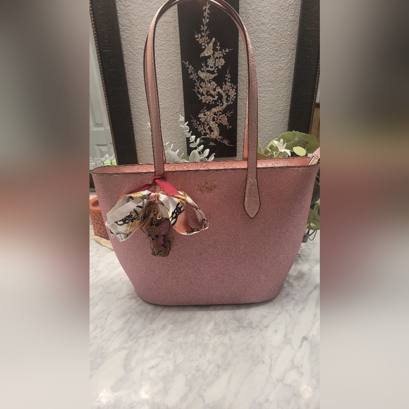 🩷🩷🩷NWT Kate Spade Pink Glitter Tote Bag 🩷🩷🩷